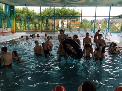 Leichtathletik Turnen Schwimmen Wettkampf